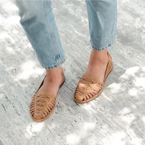 Nisolo Shoes - NEW IN BOX Nisolo Women’s Huarache Sandal in Almond, Size 7